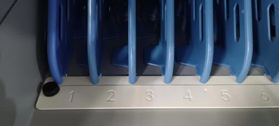 CE AC sạc DC sạc và USB Type-A Type-C kho lưu trữ iPad xe tải sạc điện thoại di động với bánh xe