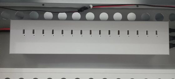 CE AC sạc DC sạc và USB Type-A Type-C kho lưu trữ iPad xe tải sạc điện thoại di động với bánh xe