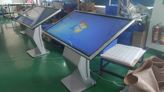 CE FCC LED 43 inch Quảng cáo Kiosk hiển thị tương tác cảm ứng Digital Signage Hệ thống cửa sổ cho quảng cáo kinh doanh