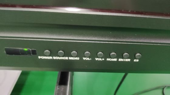 Loa 2x15W Màn hình cảm ứng tương tác có micro tùy chọn và Kích thước sản phẩm 1990 x 1203 x 113mm Được thiết kế cho phòng họp