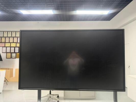 Màn hình cảm ứng tương tác không phải hệ điều hành cho các cuộc họp và lớp học an toàn