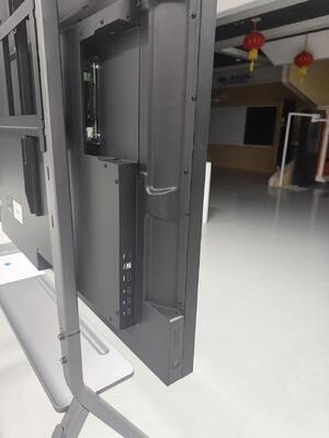 Màn hình cảm ứng tương tác không phải hệ điều hành cho các cuộc họp và lớp học an toàn